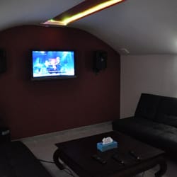 Laku Laku Sing & Play - Chaque salon a son ambiance