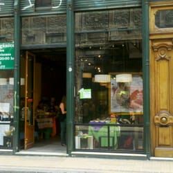 Feria Orgánica San Telmo Verde - Entrada a la feria bajo techo