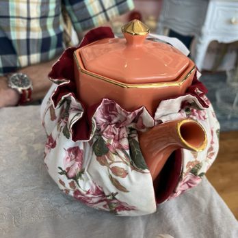 By the Teashore - Eric's teapot - Tea Rooms Near Me - Half Moon Bay, California By the Teashore - Eric's teapot - Tea Rooms Near Me - Half Moon Bay, California