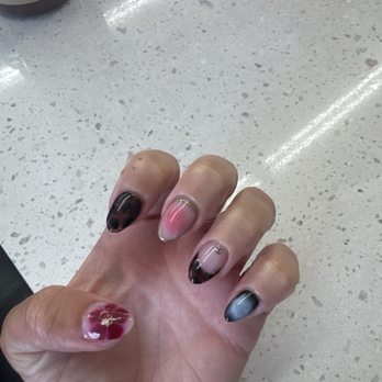 Daisy Nails & Spa - Nail Salons Near Me - Chula Vista, California