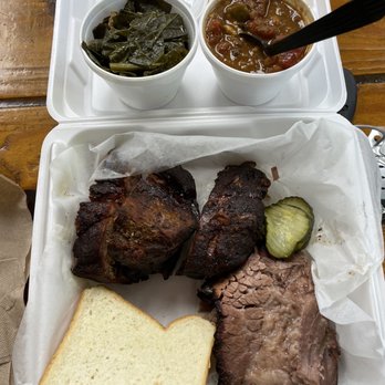 Satterfield's - Collards, brisket chili, 3 rib bones and brisket. - Barbeque Near Me - Macon, Georgia
