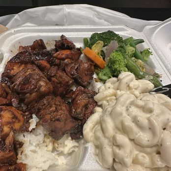 Hawaiian Bros Island Grill - Classic Classic - Huli Huli Chicken with Mac salad and veggie addition - Hawaiian Near Me - Chicago, Illinois Hawaiian Bros Island Grill - Classic Classic - Huli Huli Chicken with Mac salad and veggie addition - Hawaiian Near Me - Chicago, Illinois