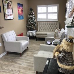 Blueberry Dental - Waiting room.