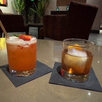 IPIC Pasadena - Drinks and a show - Cinema Near Me - Pasadena, California IPIC Pasadena - Drinks and a show - Cinema Near Me - Pasadena, California