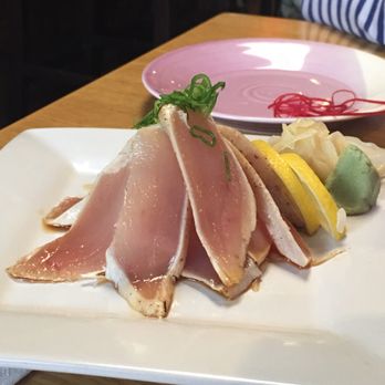 Kin Sushi - Tuna tataki - Sushi Bars Near Me - West Vancouver, British Columbia Kin Sushi - Tuna tataki - Sushi Bars Near Me - West Vancouver, British Columbia