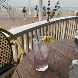 Sparkling Lavender Lemonade