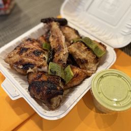 Full chicken with lime sauce Full chicken with lime sauce