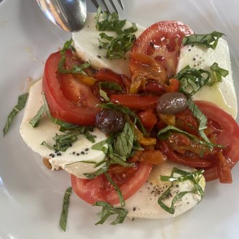 Il Pastaio - Caprese - Italian Near Me - Beverly Hills, California