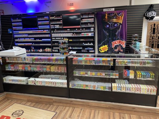 Vip Smoke Shop, 5400 Springboro Pike, Dayton, OH 45449, US