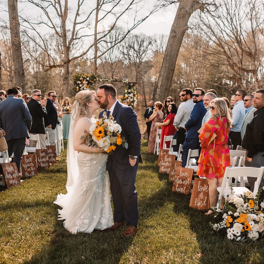 Experienced Wyoming Elopement Photographer | Western Vibe, image size:1000x1000