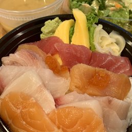 Chirashi Sushi Dinner Chirashi Sushi Dinner