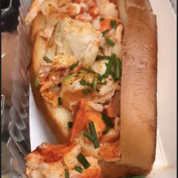Pike Place Chowder - Connecticut-Style Lobster Roll - Served Warm - Seafood Near Me - Seattle, Washington Pike Place Chowder - Connecticut-Style Lobster Roll - Served Warm - Seafood Near Me - Seattle, Washington