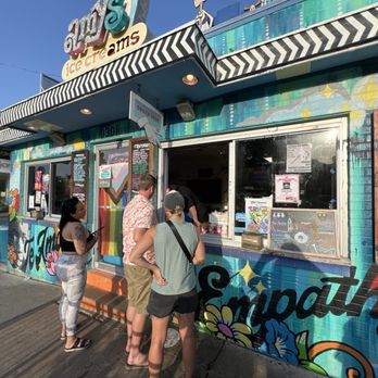 Amy's Ice Creams - Ice Cream & Frozen Yogurt Near Me - Austin, Texas