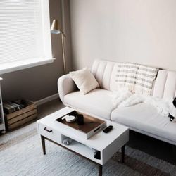 Lewis Upholstery - Photo