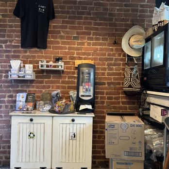 Claire's Kitchen Cafe - Upper East Side - Coffee & Tea Near Me - New York, New York