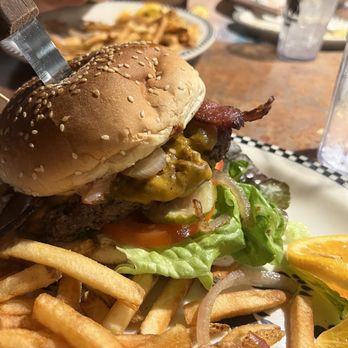 Black Bear Diner El Cajon - Now that's a burger! - Diners Near Me - El Cajon, California Black Bear Diner El Cajon - Now that's a burger! - Diners Near Me - El Cajon, California