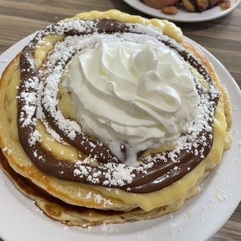 @ The Diner - Boston Creme pancakes - Breakfast & Brunch Near Me - Orlando, Florida @ The Diner - Boston Creme pancakes - Breakfast & Brunch Near Me - Orlando, Florida