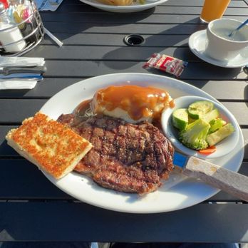 Mountain Oaks Cafe - American Near Me - Oakhurst, California Mountain Oaks Cafe - American Near Me - Oakhurst, California