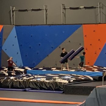 Airborne Trampoline Arena - Some jousting - Trampoline Parks Near Me - Lindon, Utah Airborne Trampoline Arena - Some jousting - Trampoline Parks Near Me - Lindon, Utah