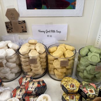 Honeybee Vintage - Soaps - Antiques Near Me - Alton, Illinois Honeybee Vintage - Soaps - Antiques Near Me - Alton, Illinois