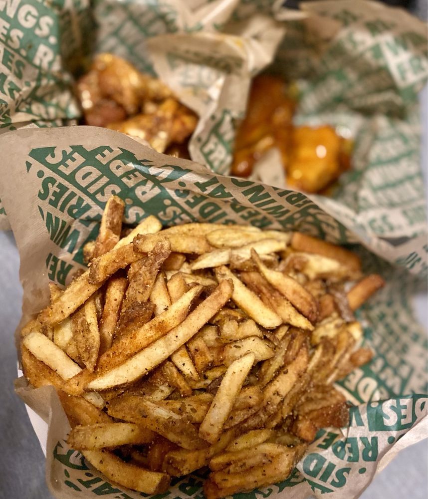 WINGSTOP Updated September 2024 502 E Bellevue Rd, Atwater