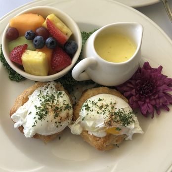 The Veranda Restaurant - Wellington Benedict - Desserts Near Me - Fallbrook, California The Veranda Restaurant - Wellington Benedict - Desserts Near Me - Fallbrook, California