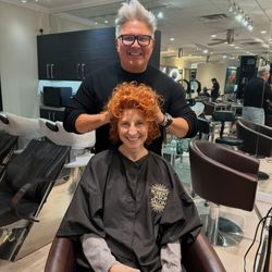 Robert Jason Salon - Robert with fabulous curly red hair!