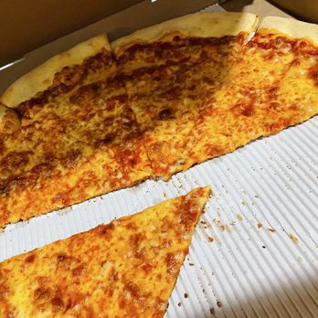 Garage Pizza - A lovely Cheese  Pizza - Pizza Near Me - Los Angeles, California