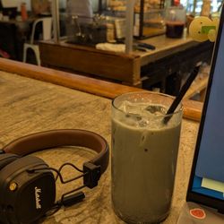 Piecewise Coffee - Blueberry matcha