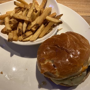 Yard House - Cheeseburger - Vegetarian Near Me - Gaithersburg, Maryland Yard House - Cheeseburger - Vegetarian Near Me - Gaithersburg, Maryland
