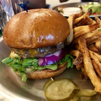 Rodeo Goat - River Oaks C.C. burger - Burgers Near Me - Houston, Texas