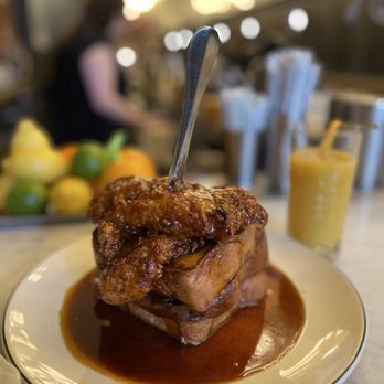 Maison Pickle - Hot and spicy fried chicken - Cocktail Bars Near Me - New York, New York