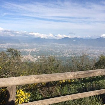 Mount Vesuvius - Wooden fence on the edge - Landmarks & Historical Buildings Near Me