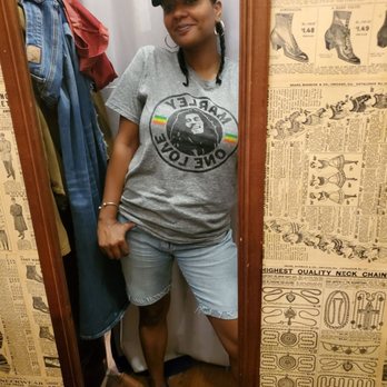 Blackbird Attic - Used, Vintage & Consignment Near Me - Beacon, New York