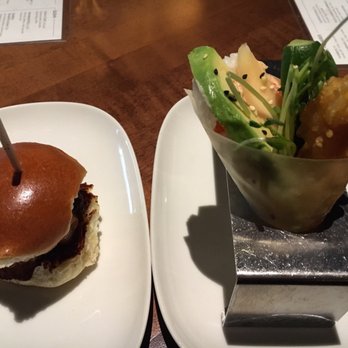 JOEY Rideau - $4 HAPPY HOUR SLIDER & $4 SUSHI CONE - Canadian (New) Near Me - OTTAWA, Ontario JOEY Rideau - $4 HAPPY HOUR SLIDER & $4 SUSHI CONE - Canadian (New) Near Me - OTTAWA, Ontario