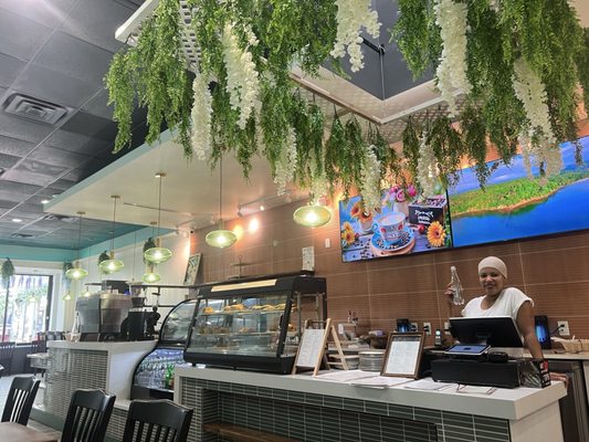 Yours Cafe by null