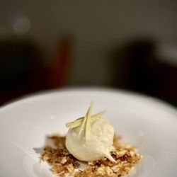 Han 202 - Ginger Ice Cream