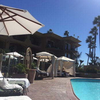 Pacific Terrace Hotel - The Pool area over looking the BEACH !! - San Diego, CA