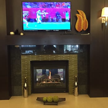Homewood Suites by Hilton Oxnard/Camarillo - Fireplace and Flat screen in the lobby - Hotels Near Me - Oxnard, California Homewood Suites by Hilton Oxnard/Camarillo - Fireplace and Flat screen in the lobby - Hotels Near Me - Oxnard, California