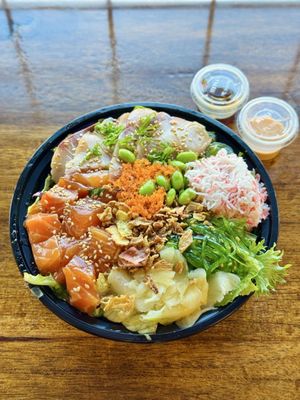 45th Stop N Shop & Poke Bar by null