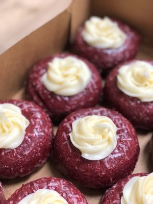 Dale's Donuts by null