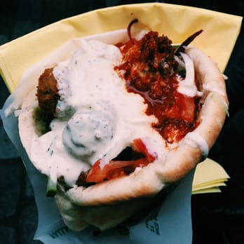 L'As du Fallafel - Falafel with eggplant and spicy sauce - Kosher Near Me - Paris, 75 L'As du Fallafel - Falafel with eggplant and spicy sauce - Kosher Near Me - Paris, 75
