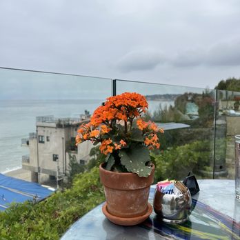 Geoffrey's Malibu - Seafood Near Me - Malibu, California
