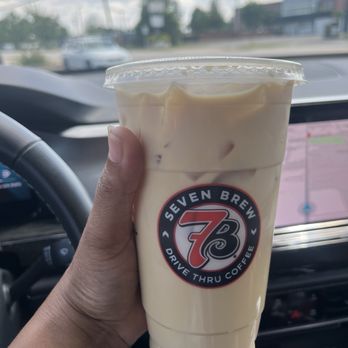 7 Brew Coffee - White Chocolate Mocha Iced Latte - perfect!! - not crazy sweet - Coffee & Tea Near Me - Fayetteville, North Carolina