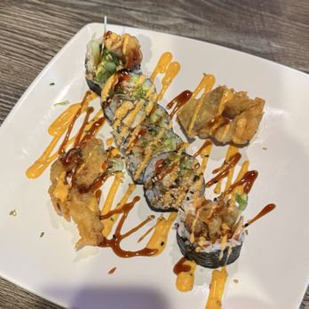 A La Diabla Sushi - Sushi Bars Near Me - North Hills, California