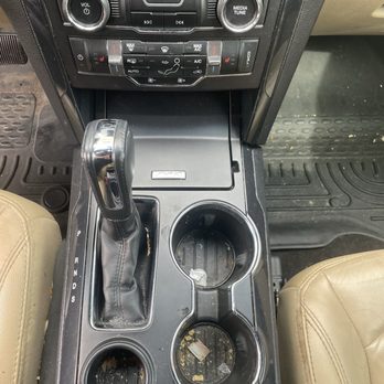 Smooth Mobile Detail - Dirty middle - Auto Detailing Near Me Smooth Mobile Detail - Dirty middle - Auto Detailing Near Me