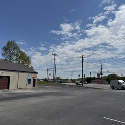 Smoky Mountain Divers - Location on Bobby Hicks Highway.