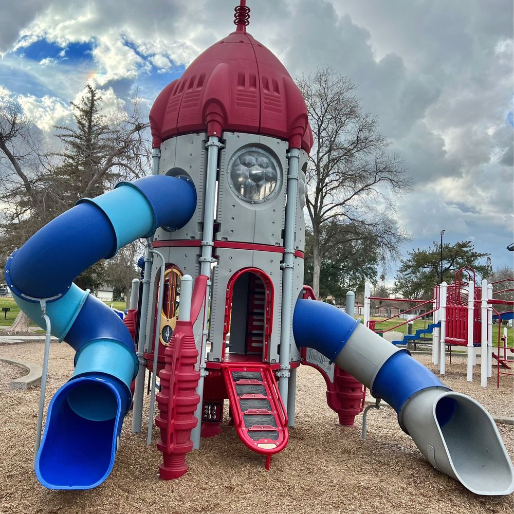 Pioneer Park - Cool rocket playground! - Parks Near Me - Sacramento, California Pioneer Park - Cool rocket playground! - Parks Near Me - Sacramento, California