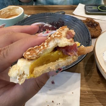 Camp Cove - Brekkie Sandi - Cafes Near Me - Sacramento, California Camp Cove - Brekkie Sandi - Cafes Near Me - Sacramento, California