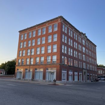 Frontier Hotel Pawhuska - Back of Hotel - Hotels Near Me - Pawhuska, Oklahoma Frontier Hotel Pawhuska - Back of Hotel - Hotels Near Me - Pawhuska, Oklahoma